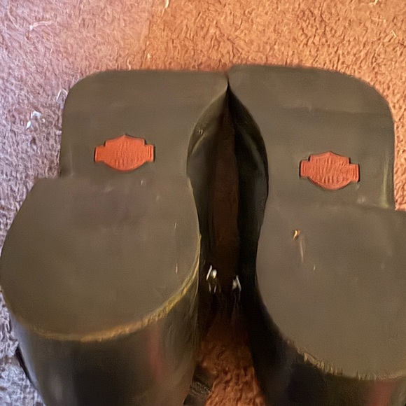 WOMENS HARLEY DAVIDSON BLACK ANKLE ZIP UP BOOTS WITH BUCKLE DECOR ON SIDE SIZE 9 - Picture 6 of 7